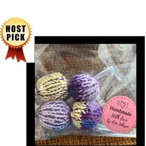 FreshQTY 4 100% organic catnip hand knit toys hand crafted 100% cotton materials